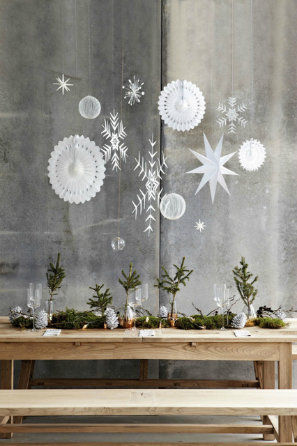white table hanging decoration 640