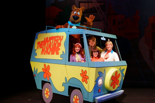 07 Scooby-Doo Live! Musical Mysteries - Mystery Machine.jpg