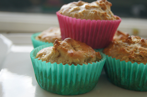 banana and oat muffins