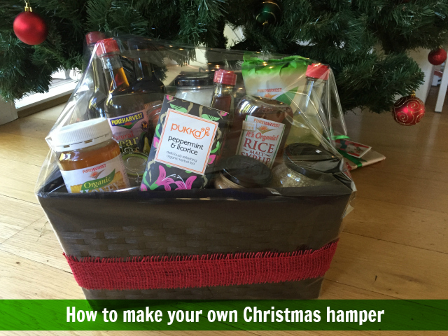 How to make your own christmas hamper