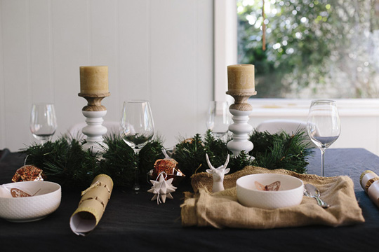 Rustic table for Christmas - The Beetle Shack