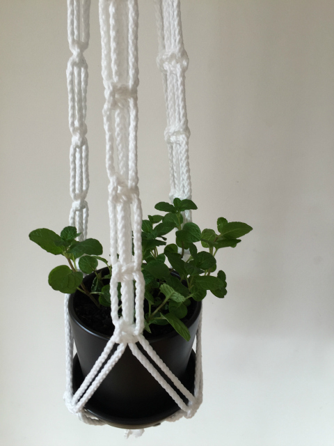 macrame hanging planter pot hanger 2