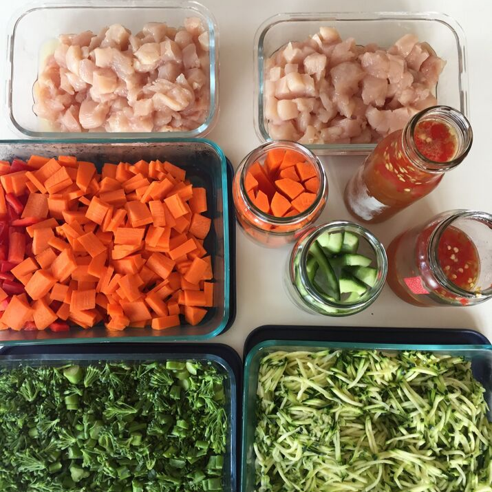 meal prepping veggies for meals during the week